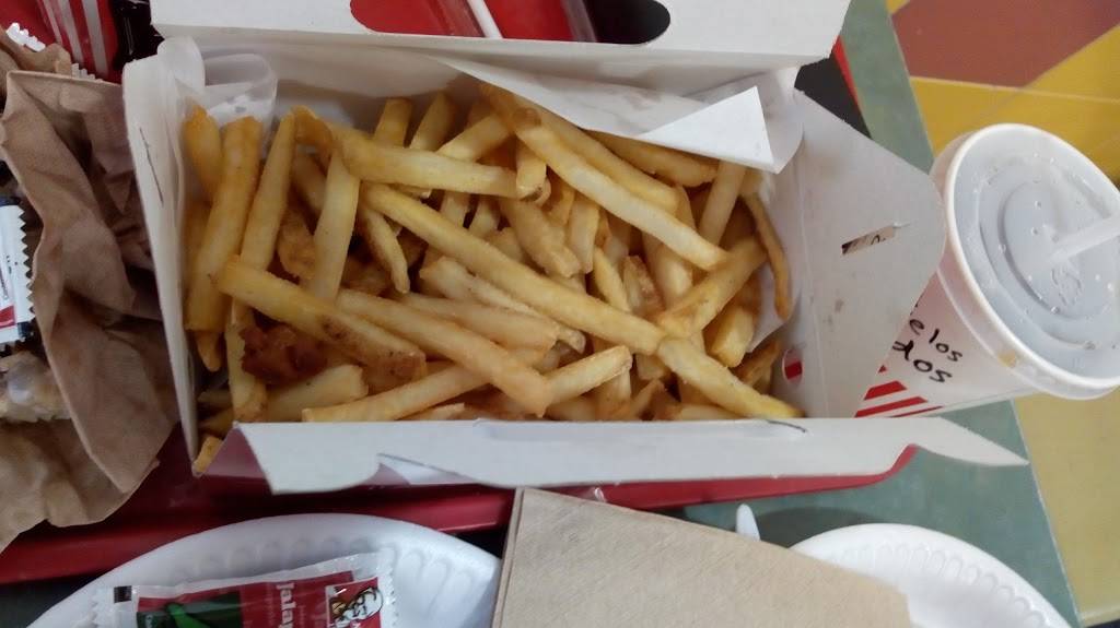 Kentucky Fried Chicken | restaurant | Calle Tecate 21330, Jardin Dorado, 22200 Tijuana, B.C., Mexico | 016645154747 OR +52 664 515 4747