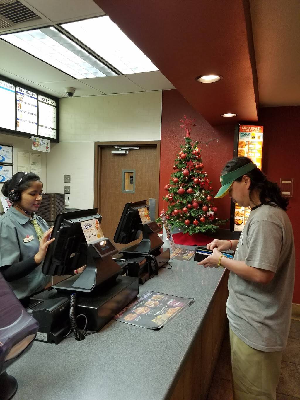 Jack in the Box | restaurant | 920 E Hammer Ln, Stockton, CA 95210, USA | 2094737016 OR +1 209-473-7016