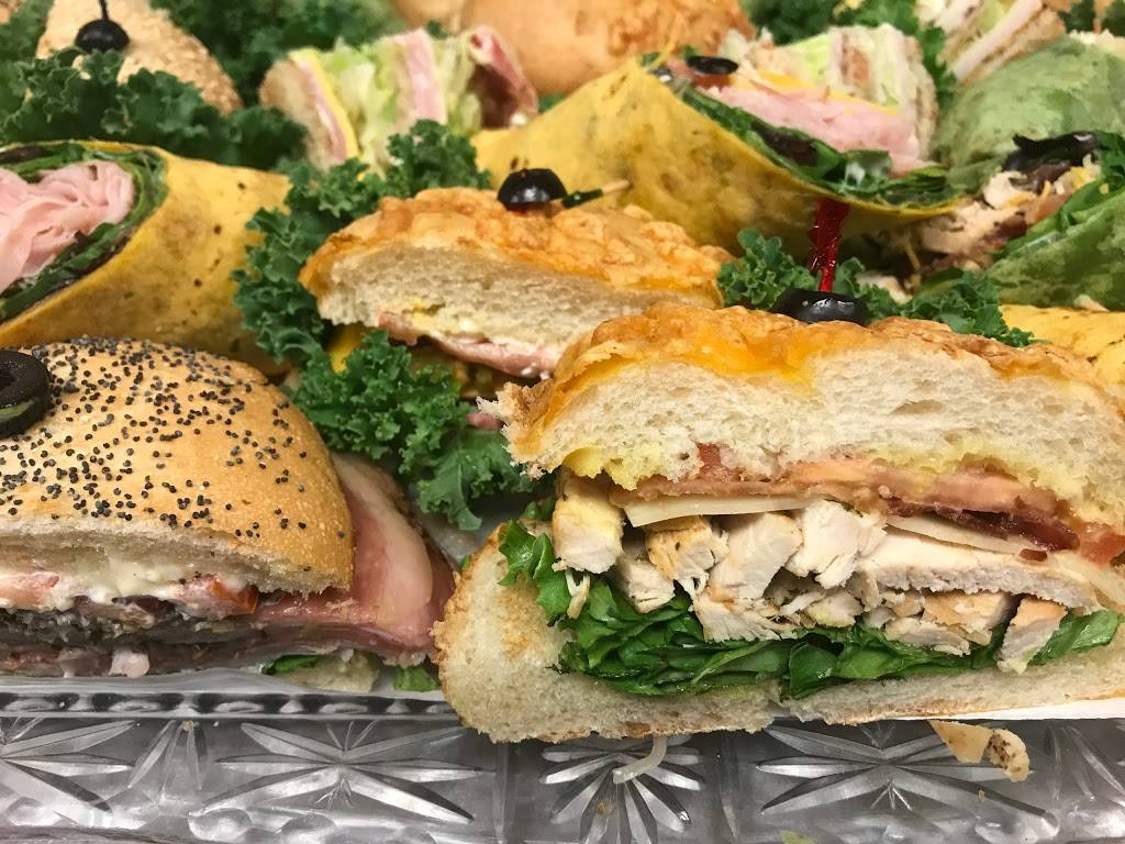 Stallas Greek Grill & Deli | restaurant | 10777 Northwest Fwy, Houston, TX 77092, USA | 7136886238 OR +1 713-688-6238