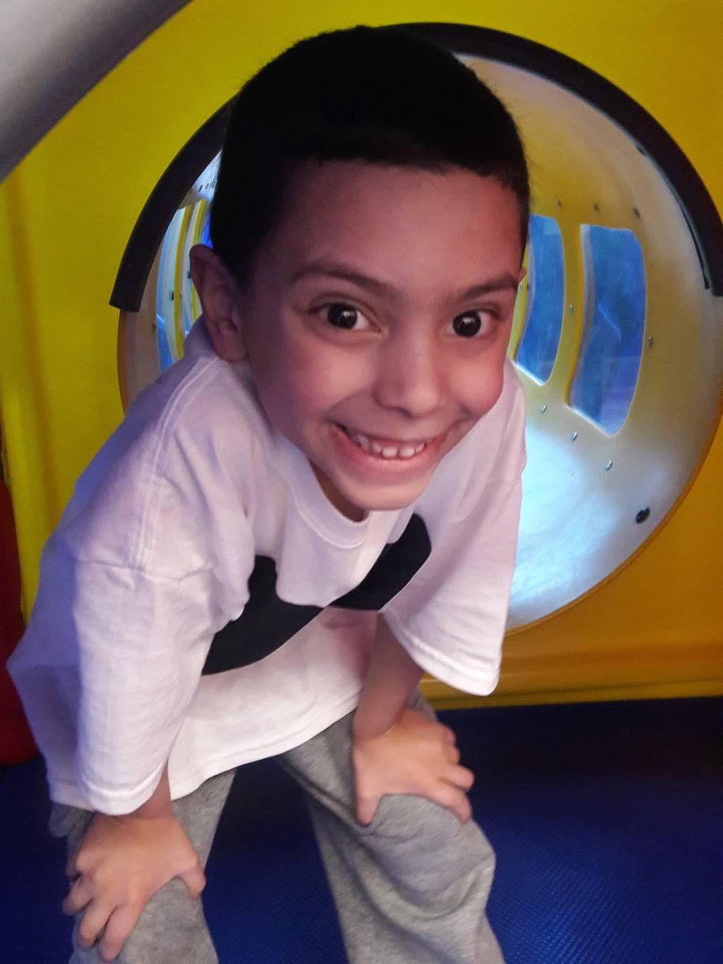 Burger King | restaurant | 340 Bristol Oxford Valley Rd, Langhorne, PA 19047, USA | 2159467984 OR +1 215-946-7984