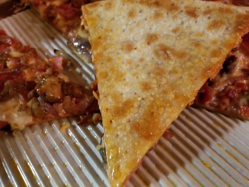 Pizza Hut | meal takeaway | 400 Reid Street Suite M, De Pere, WI 54115, USA | 9203361648 OR +1 920-336-1648