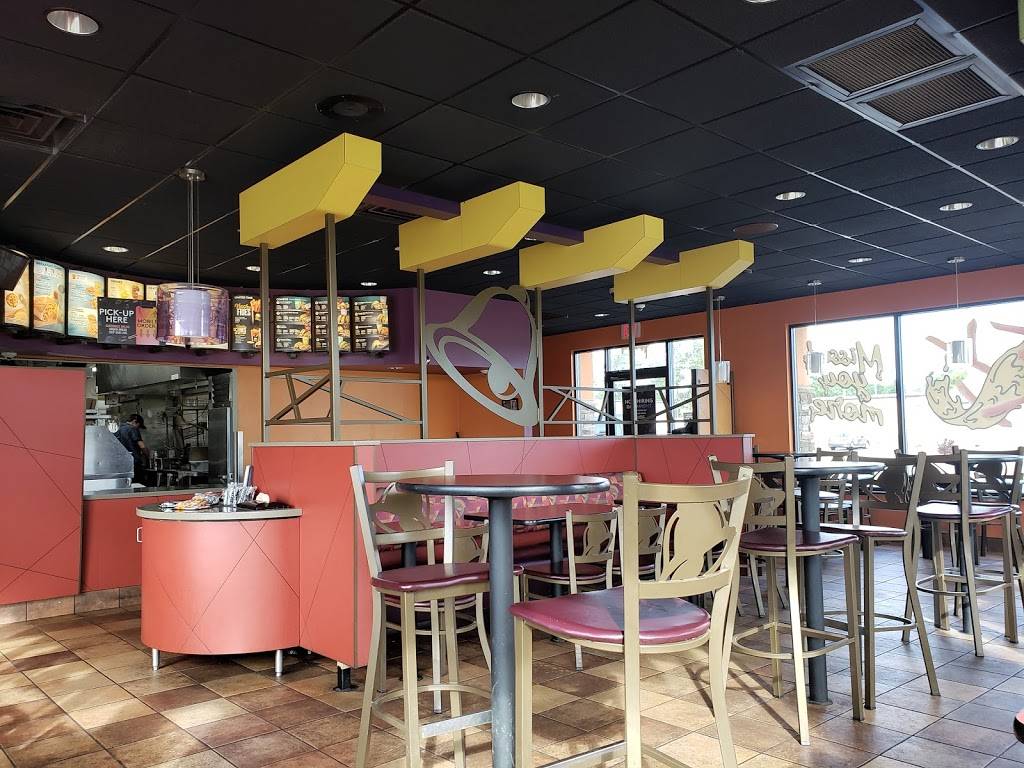 Taco Bell | meal takeaway | 1730 US-51 N, Wausau, WI 54401, USA | 7156759592 OR +1 715-675-9592