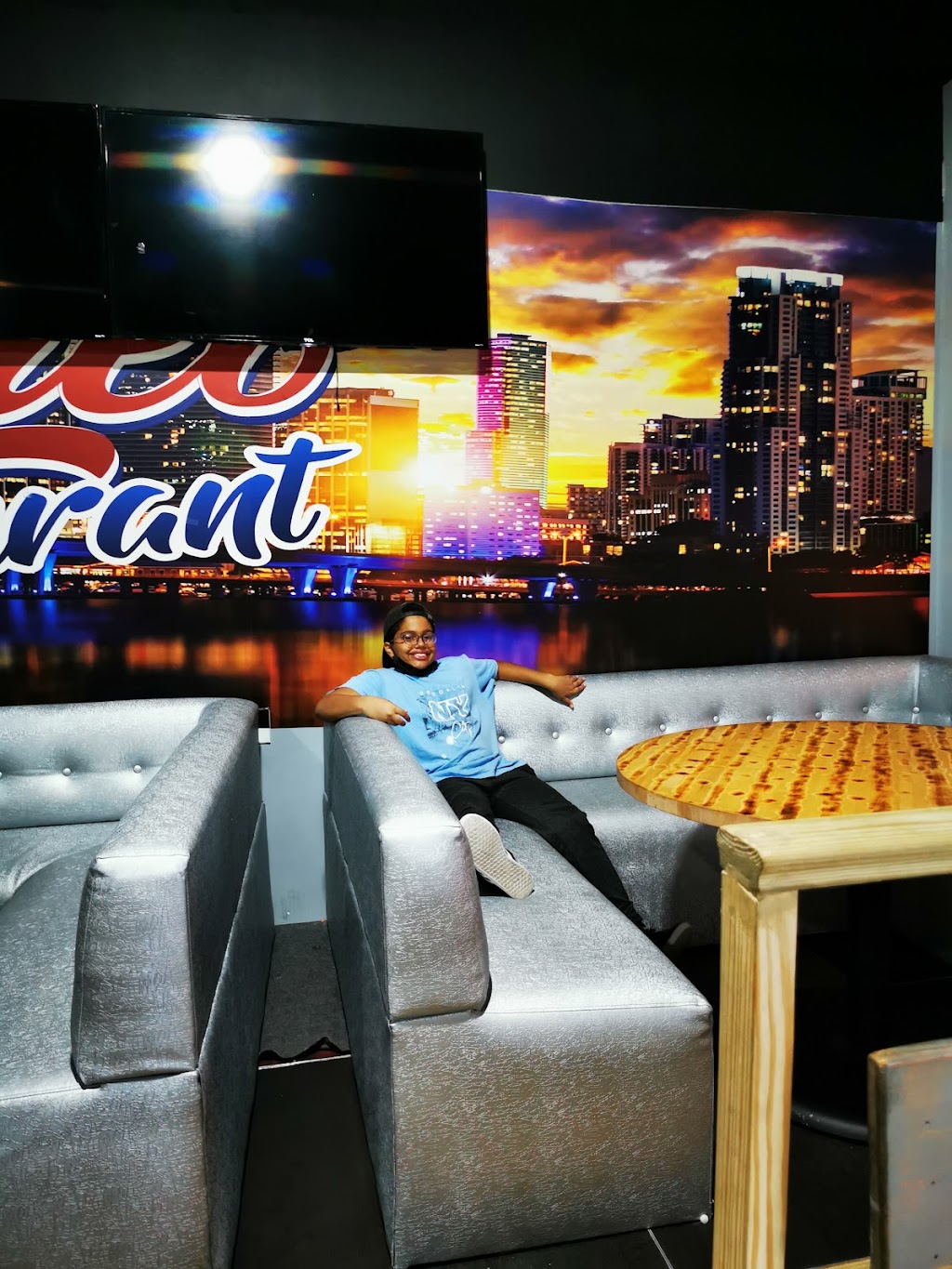 Meneo Restaurant | restaurant | 4661 NW 199th St, Miami Gardens, FL 33055, USA | 3054540863 OR +1 305-454-0863