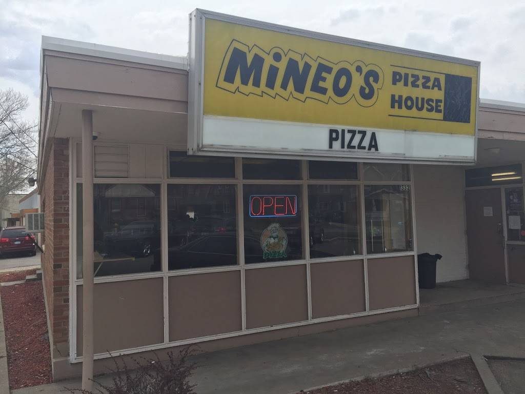 Mineos Pizza | restaurant | 1332 Burton St SE, Grand Rapids, MI 49507, USA | 6164521857 OR +1 616-452-1857