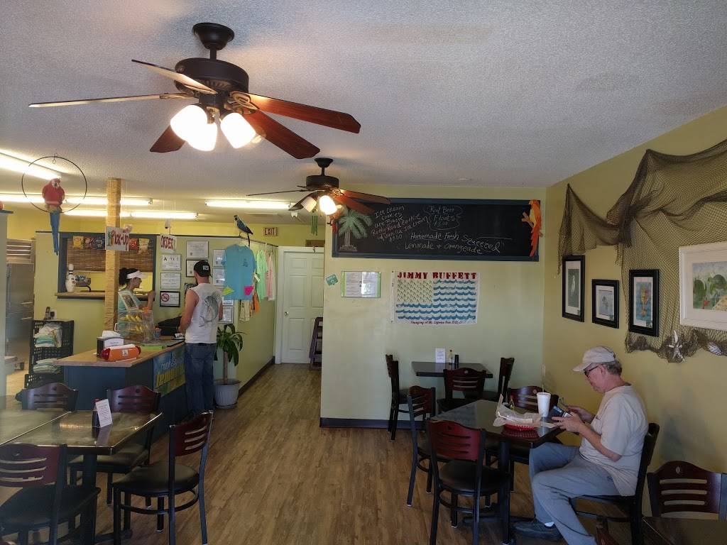 Bobs Dogs | restaurant | 8903 E Oak Island Dr, Oak Island, NC 28465, USA | 9102783456 OR +1 910-278-3456