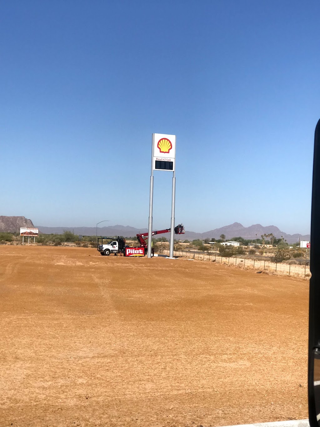 Shell | restaurant | 9250 S Ave 40E, Tacna, AZ 85352, USA | 9282395764 OR +1 928-239-5764