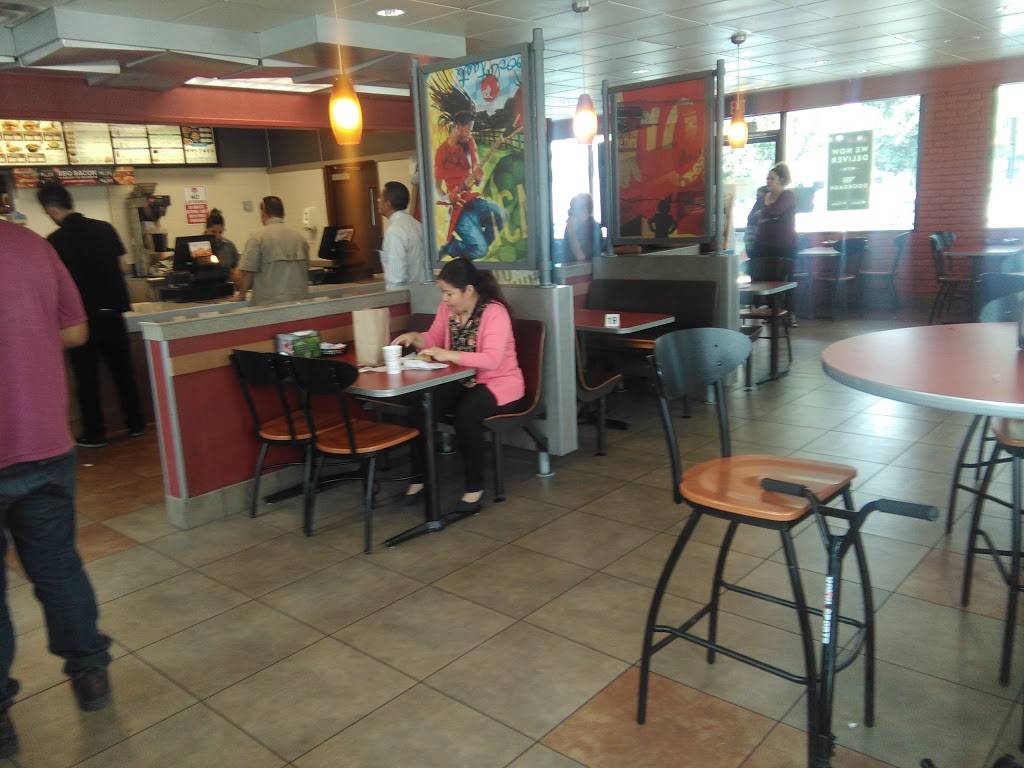 Jack in the Box | restaurant | 8521 Archibald Ave, Rancho Cucamonga, CA 91730, USA | 9094664299 OR +1 909-466-4299