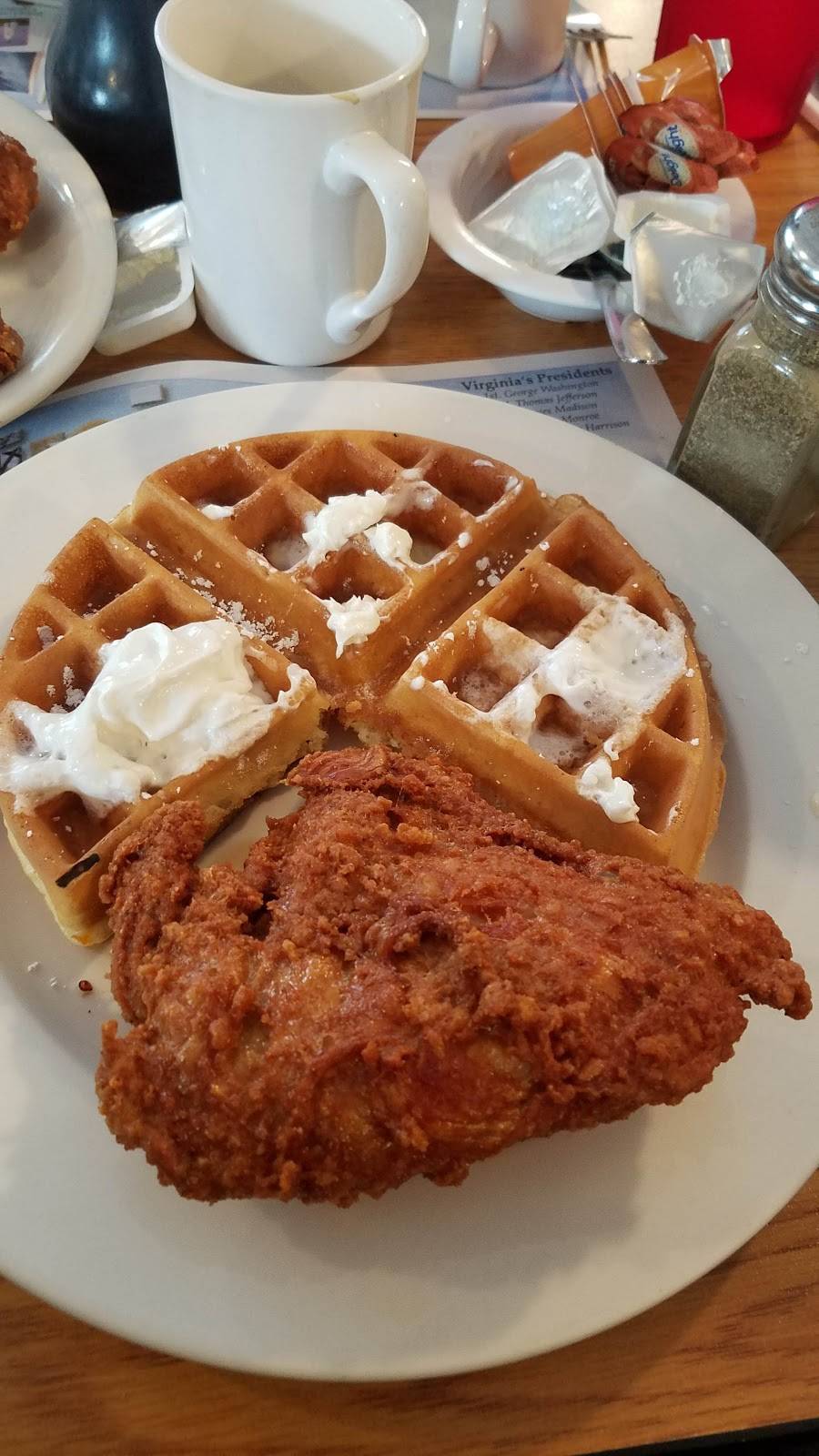 Smokey Griddle Pancake House | restaurant | 2227 Richmond Rd, Williamsburg, VA 23185, USA | 7572291718 OR +1 757-229-1718