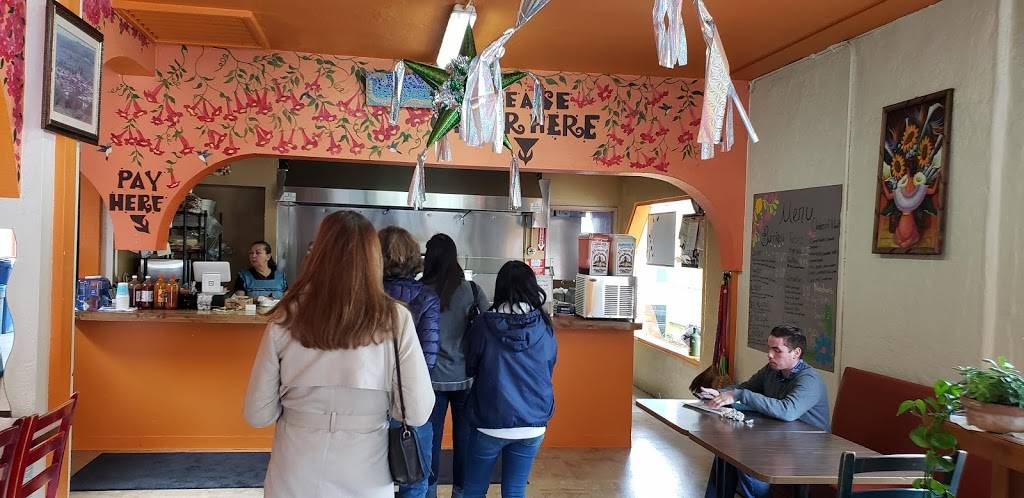 El Grano De Oro | restaurant | 1710 Francisco Blvd, Pacifica, CA 94044, USA | 6503558417 OR +1 650-355-8417