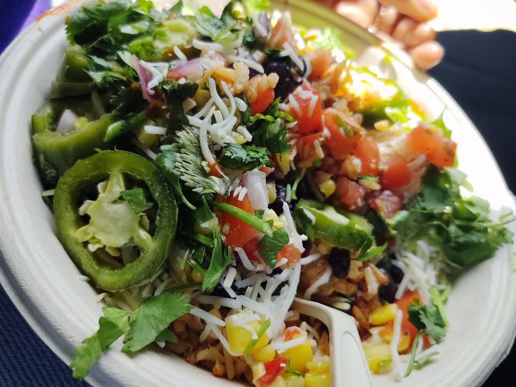 QDOBA Mexican Eats | restaurant | 25243 Evergreen Rd #101, Southfield, MI 48037, USA | 2487998210 OR +1 248-799-8210