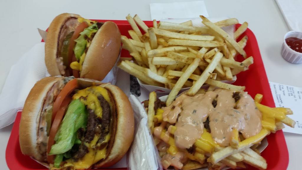 In-N-Out Burger | restaurant | 2900 Del Paso Rd, Sacramento, CA 95834, USA | 8007861000 OR +1 800-786-1000