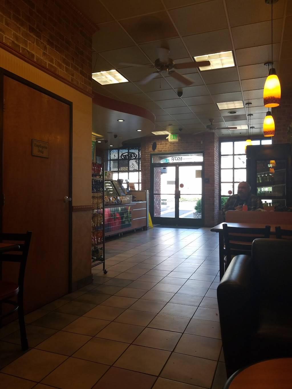 Subway | meal takeaway | 1978 Stockton Blvd, Sacramento, CA 95816, USA | 9163890788 OR +1 916-389-0788