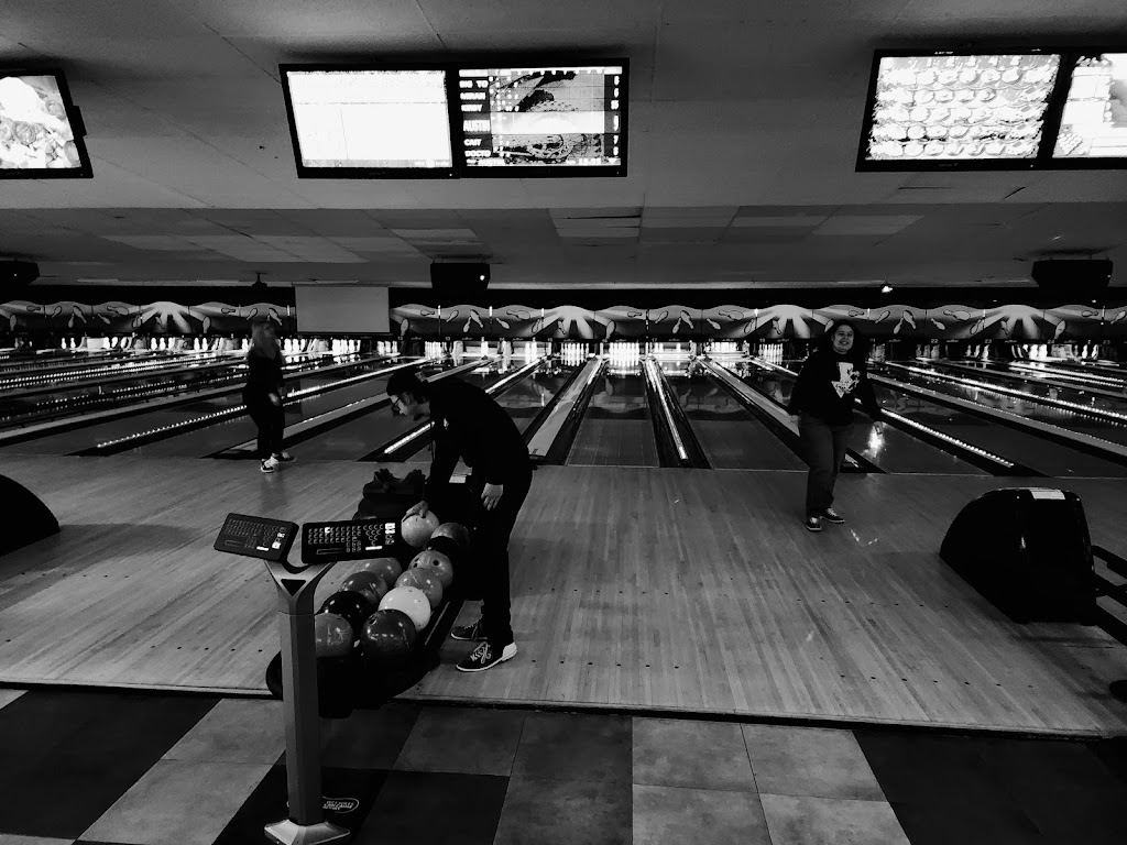 AMF Indian River Lanes | restaurant | 6660 Indian River Rd, Virginia Beach, VA 23464, USA | 7574205840 OR +1 757-420-5840