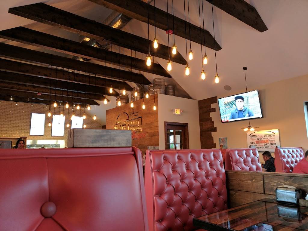 Black Label Burgers | restaurant | 683 Old Country Rd, Westbury, NY 11590, USA | 5163336059 OR +1 516-333-6059