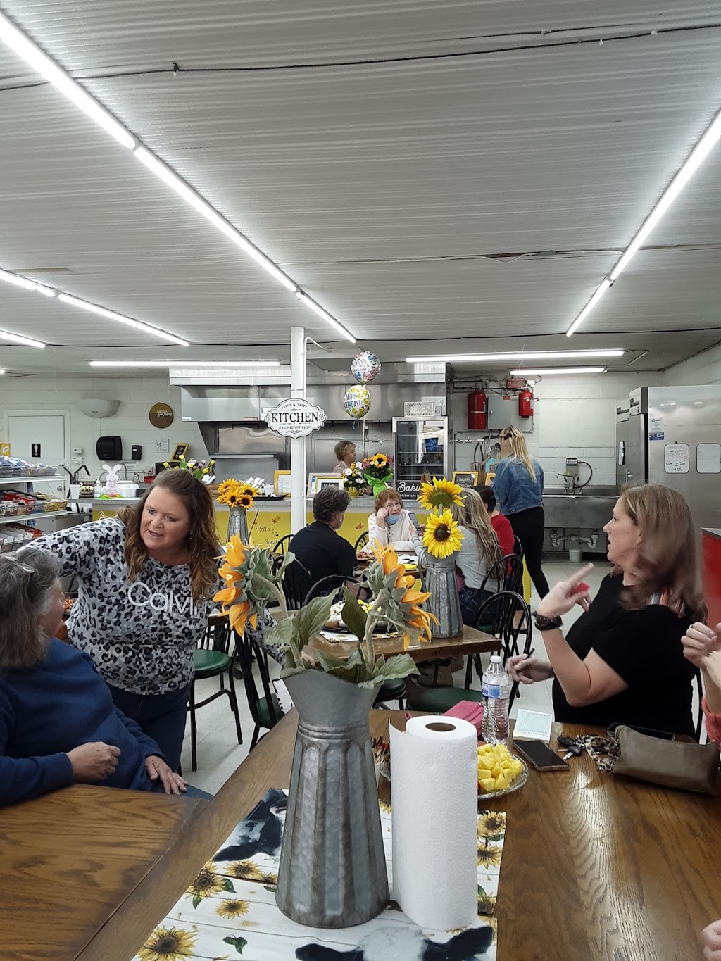 Kellys Sunshine Cafe | restaurant | 7065 NC-50, Benson, NC 27504, USA | 9192070800 OR +1 919-207-0800