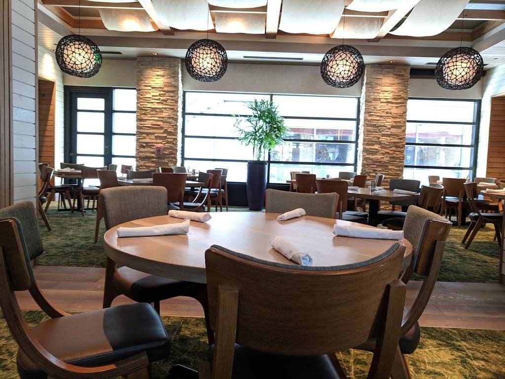 Seasons 52 | restaurant | 1000 W Big Beaver Rd, Troy, MI 48084, USA | 2483629752 OR +1 248-362-9752