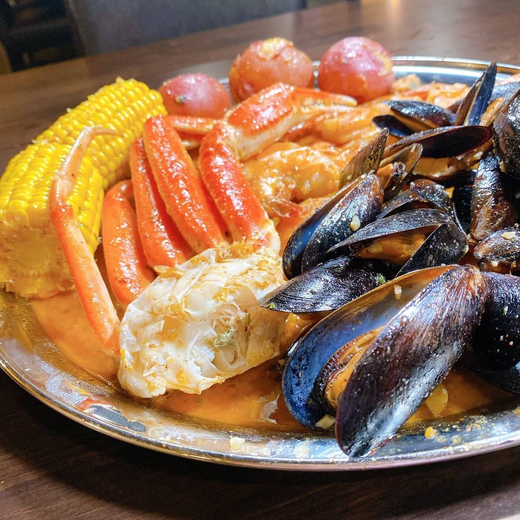 Juicy Seafood | restaurant | 865 N Green River Rd, Evansville, IN 47715, USA | 8123036869 OR +1 812-303-6869