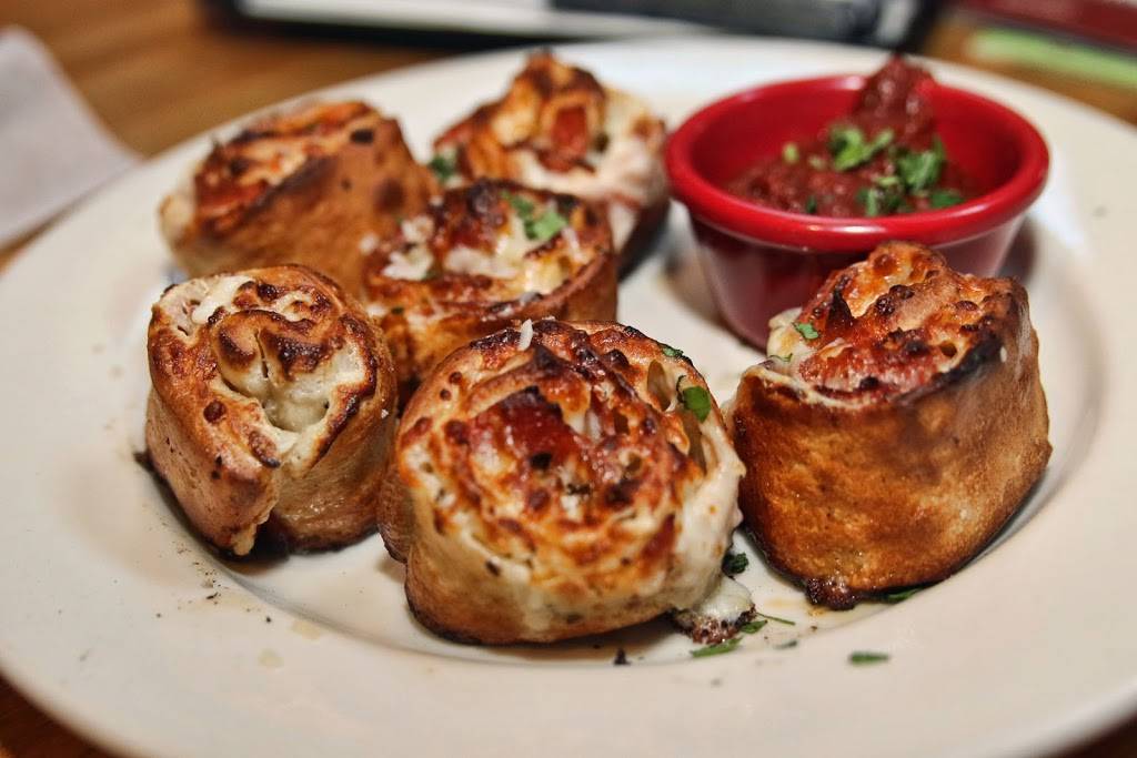 Old Chicago Pizza and Taproom | restaurant | 802 Gervais St #100, Columbia, SC 29201, USA | 8032523100 OR +1 803-252-3100