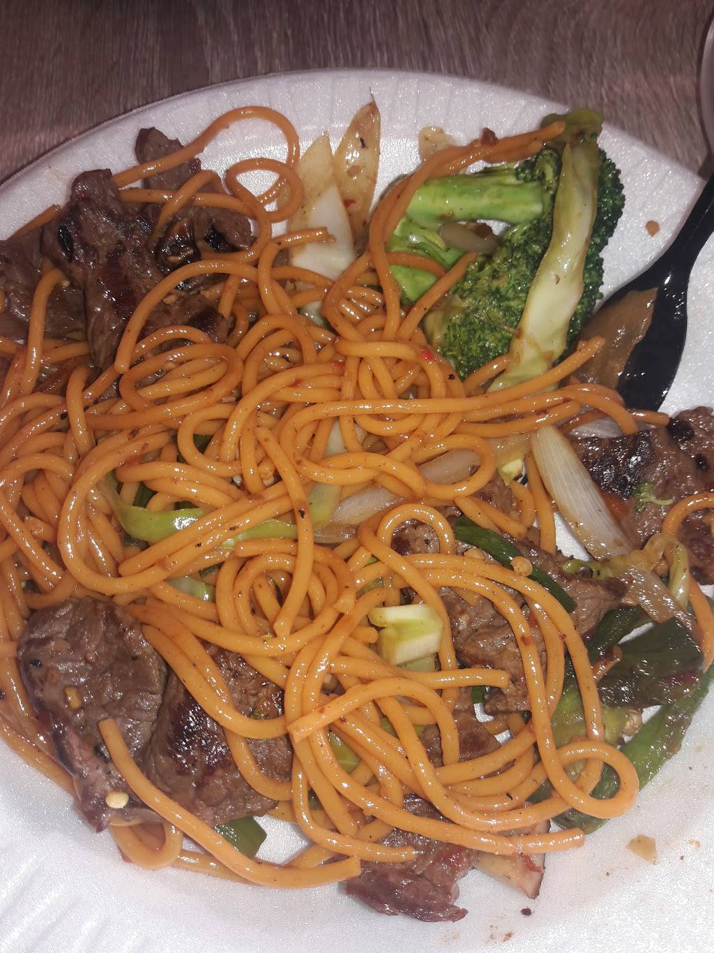 Corner Express | restaurant | 5750 Whittier Blvd, Commerce, CA 90022, USA | 3234907552 OR +1 323-490-7552