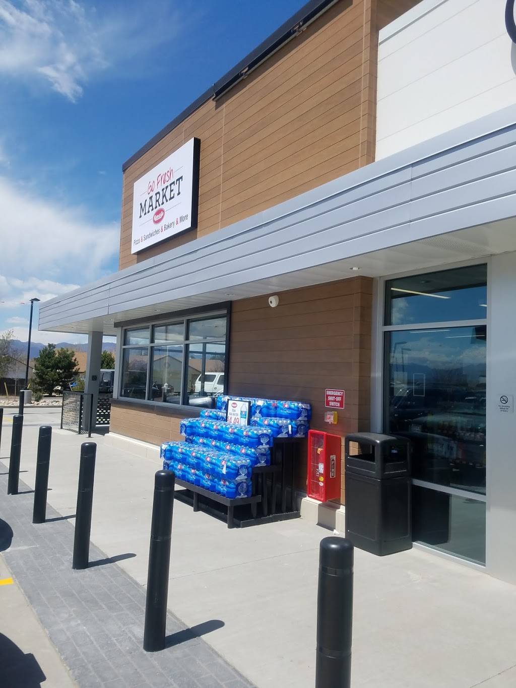 Kum & Go | meal takeaway | 4512 Austin Bluffs Pkwy, Colorado Springs, CO 80918, USA | 7192661687 OR +1 719-266-1687