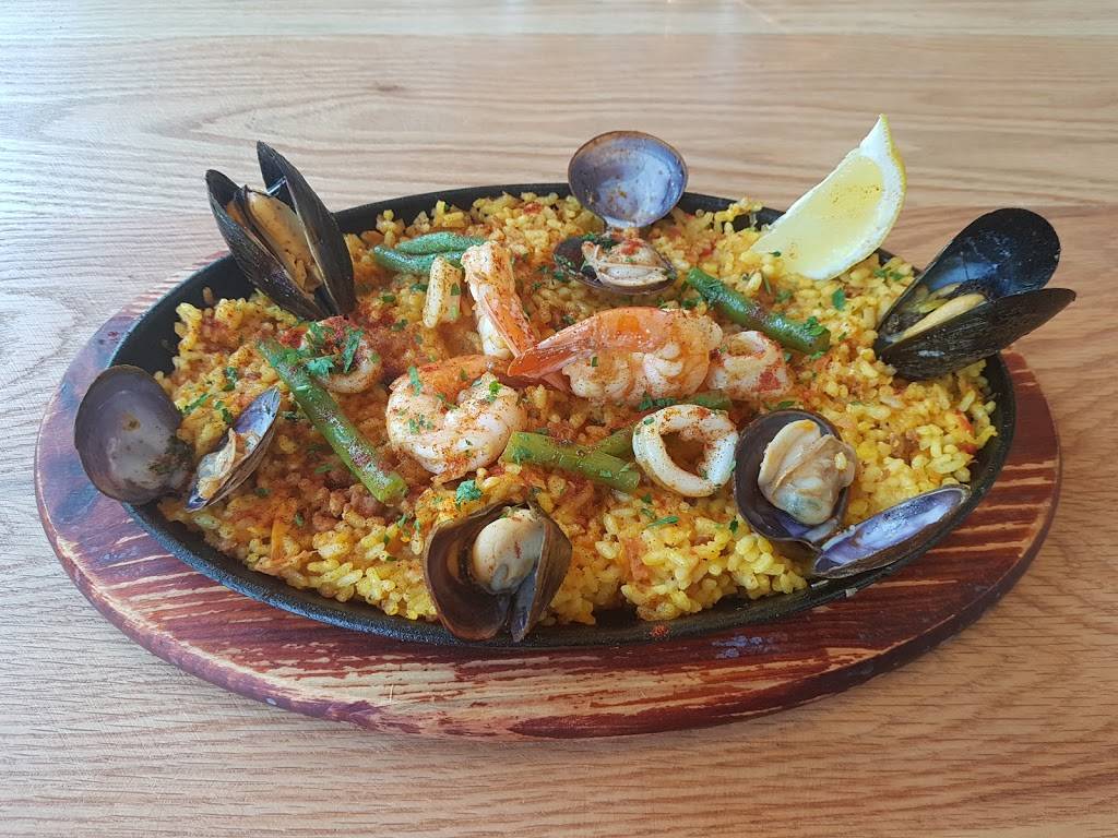 Barcelona Tavern | restaurant | Corner of Hanna Ave &, Snooker St, Toronto, ON M6K 1X4, Canada | 4165310757 OR +1 416-531-0757