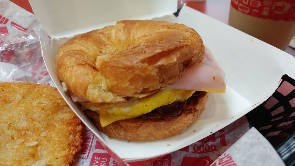 Jack in the Box | restaurant | 15819 John F Kennedy Blvd, Houston, TX 77032, USA | 2819878316 OR +1 281-987-8316