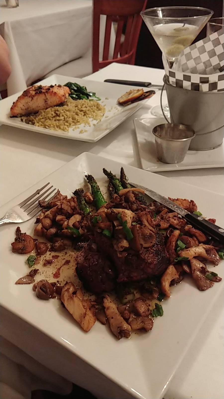 Sun Ray Grill | restaurant | 2600 Belle Chasse Hwy, Gretna, LA 70056, USA | 5043910053 OR +1 504-391-0053