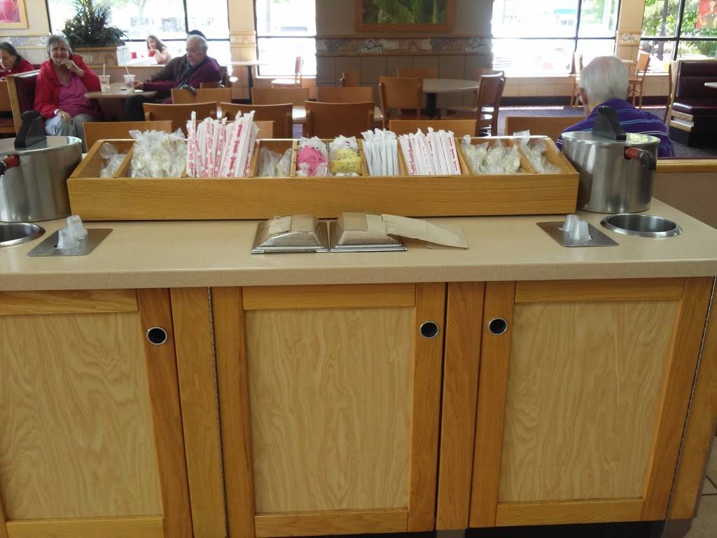 Wendys | restaurant | 411 Hillsdale Ave, Hillsdale, NJ 07642, USA | 2017829317 OR +1 201-782-9317