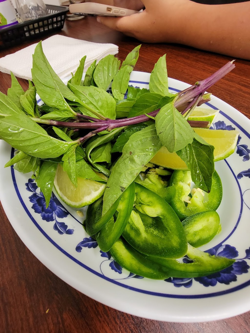 Tais Tais Kitchen | restaurant | 607 Pine St, Green Bay, WI 54301, USA | 9204892700 OR +1 920-489-2700