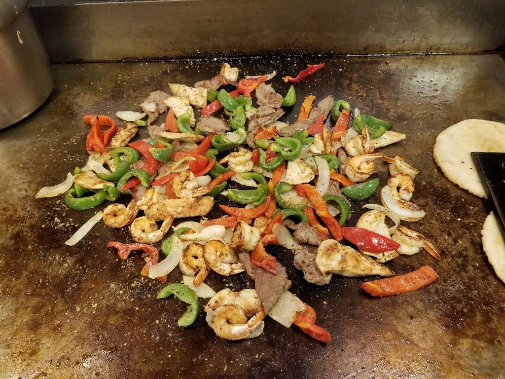 Cholula Tacos & Deli | restaurant | 223 Old York Rd, Warminster, PA 18974, USA | 2154418574 OR +1 215-441-8574