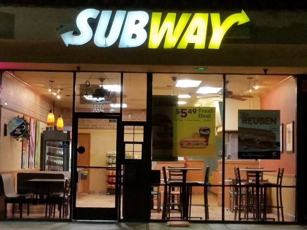 Subway | restaurant | 1446 W Ashlan Ave, Fresno, CA 93705, USA | 5592264225 OR +1 559-226-4225