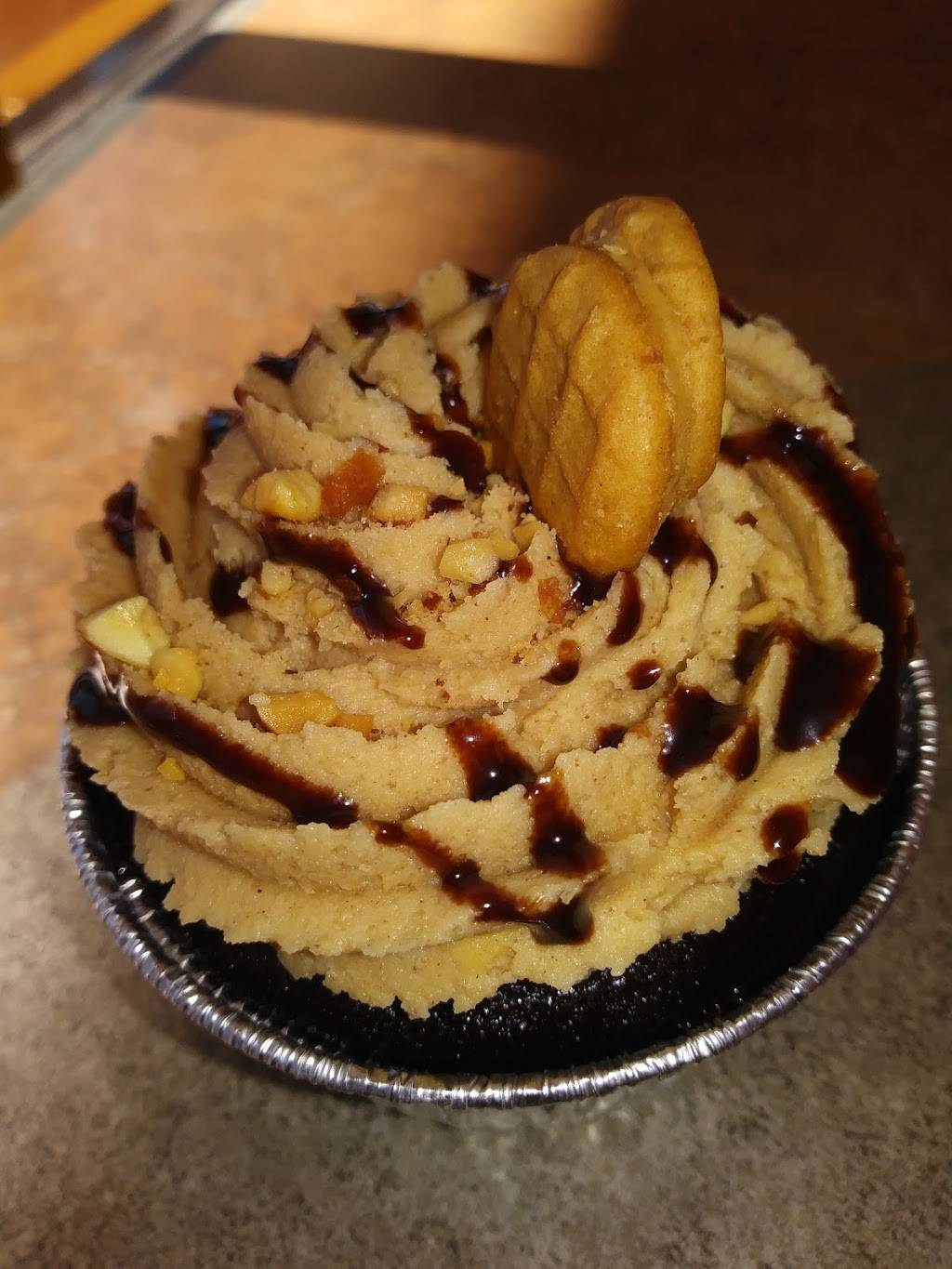 DaJen Eats Cafe & Creamery | restaurant | 323 E Kennedy Blvd suite f, Eatonville, FL 32751, USA | 4077755791 OR +1 407-775-5791