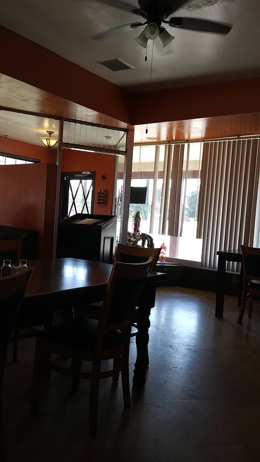 Casa Cruz Restaurant | restaurant | 2579 W Ramsey St, Banning, CA 92220, USA | 9519220123 OR +1 951-922-0123