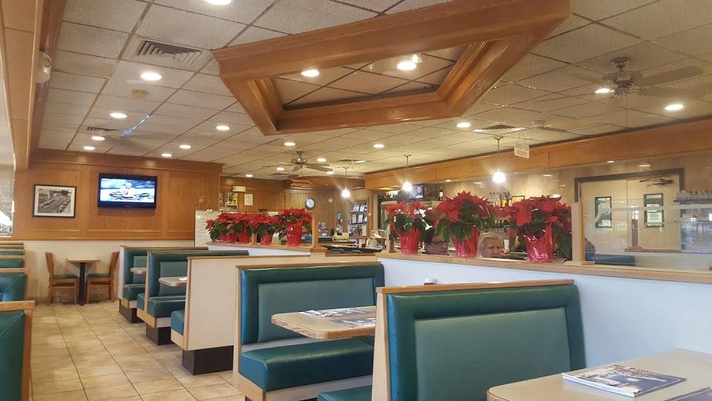 SKF Valley Diner | restaurant | 267 Closter Dock Rd, Closter, NJ 07624, USA | 2017677530 OR +1 201-767-7530
