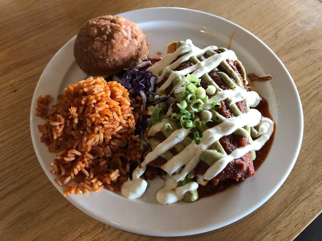 Mexicali Rosas | restaurant | 540 W Hunt Club Rd, Nepean, ON K2G 7B5, Canada | 6137374444 OR +1 613-737-4444