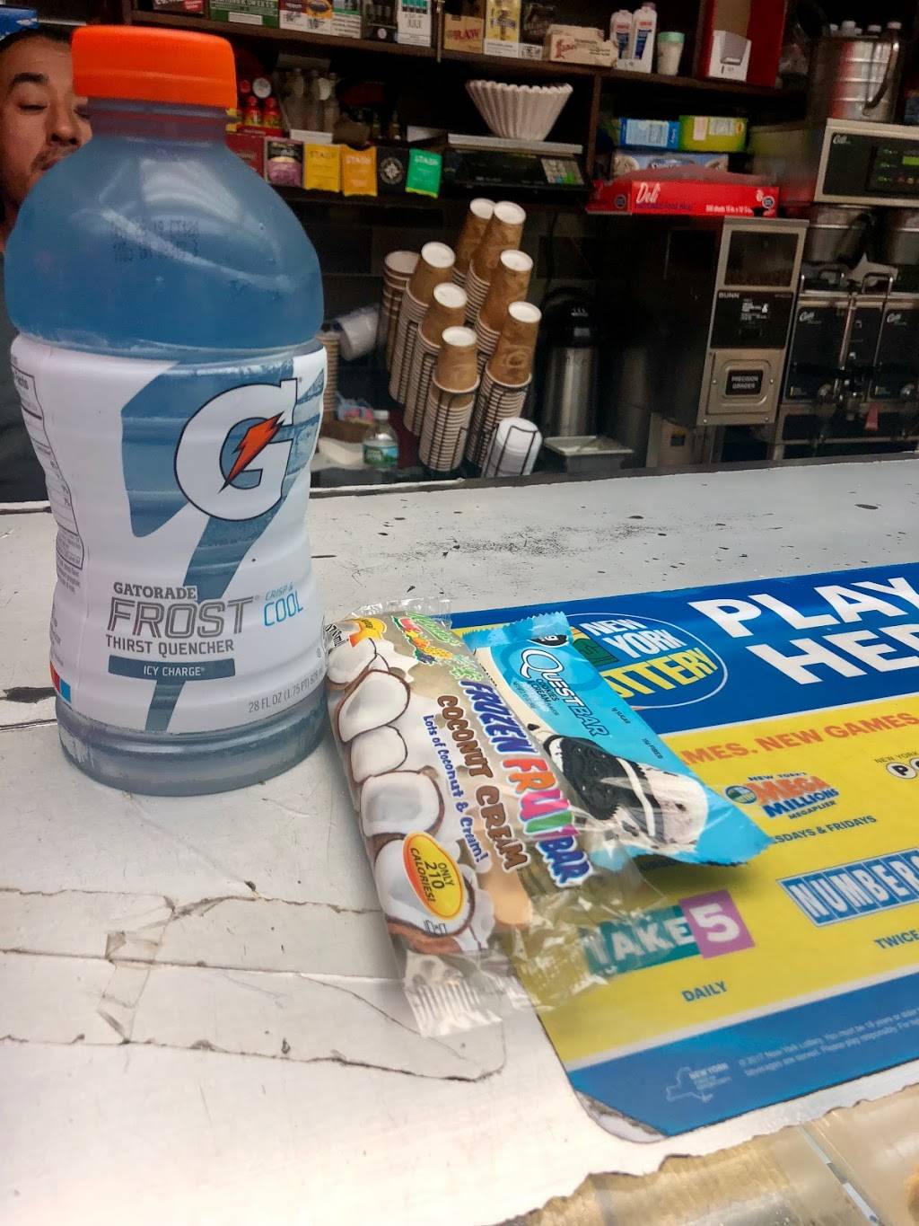 Food Fair Deli & Pizza | restaurant | 433 W 34th St, New York, NY 10001, USA | 2125632188 OR +1 212-563-2188