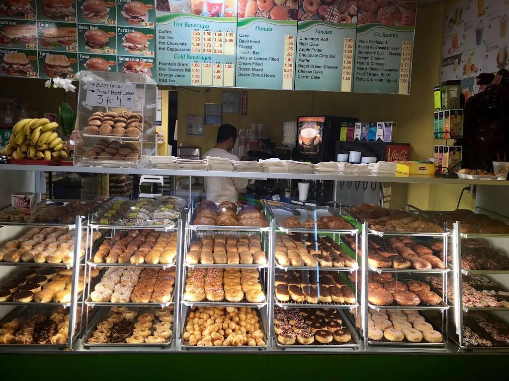 Pams Doughnuts & Yogurt | bakery | 4726 Riverside Dr # C, Chino, CA 91710, USA | 9096272766 OR +1 909-627-2766