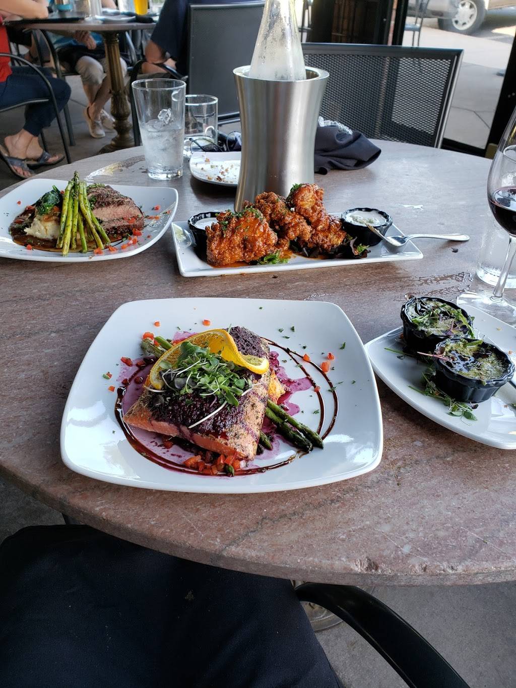 Seasons Innovative Bar & Grille | restaurant | 11605 Parkside Dr, Knoxville, TN 37934, USA | 8653921121 OR +1 865-392-1121