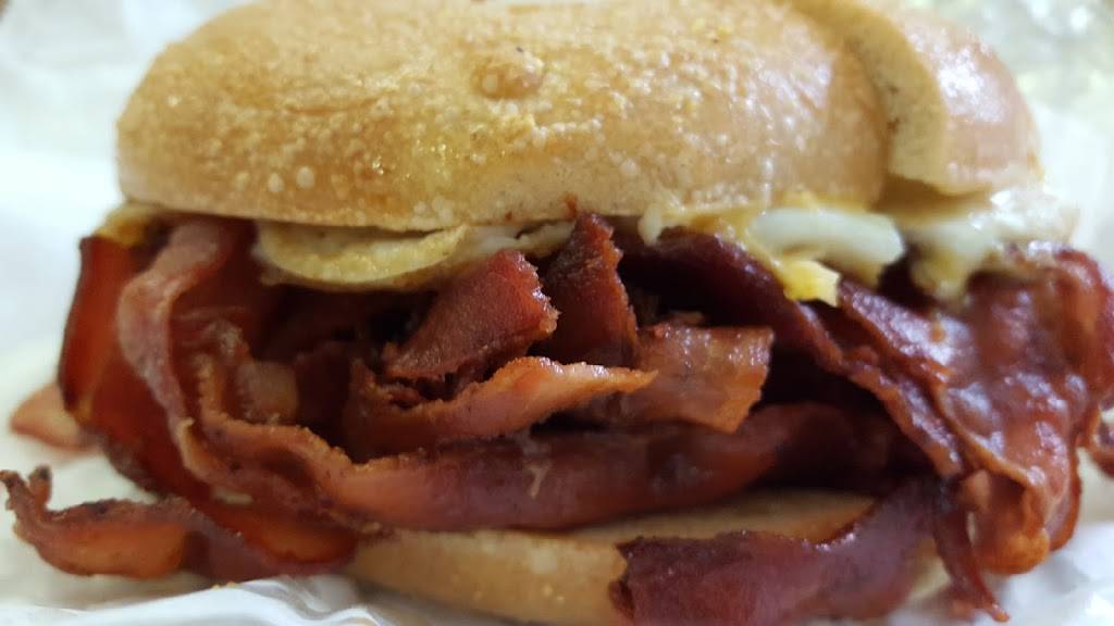 GW Delicatessen | bakery | 2133 G St NW, Washington, DC 20037, USA | 2023319391 OR +1 202-331-9391