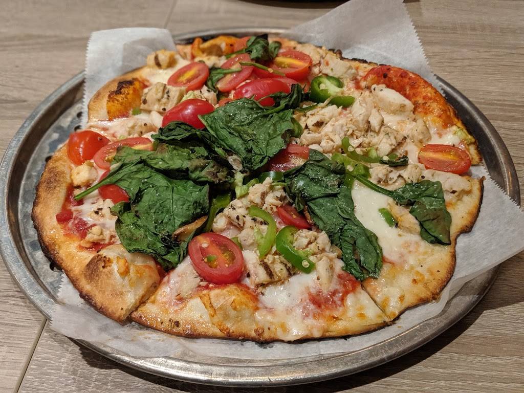 IzThat APIZZA | restaurant | 30215 Mound Rd, Warren, MI 48092, USA | 5868066354 OR +1 586-806-6354