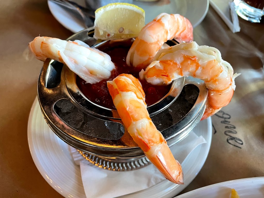 P.J. Clarkes | restaurant | 44 W 63rd St., New York, NY 10023, USA | 2129579700 OR +1 212-957-9700