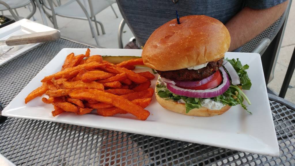 Ashleys Beer & Grill | restaurant | 7525 N Wayne Rd, Westland, MI 48185, USA | 7345251667 OR +1 734-525-1667