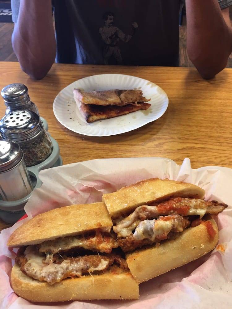 Roccos NY Pizzeria and Pasta | restaurant | 580 E Windmill Ln, Las Vegas, NV 89123, USA | 7024310004 OR +1 702-431-0004