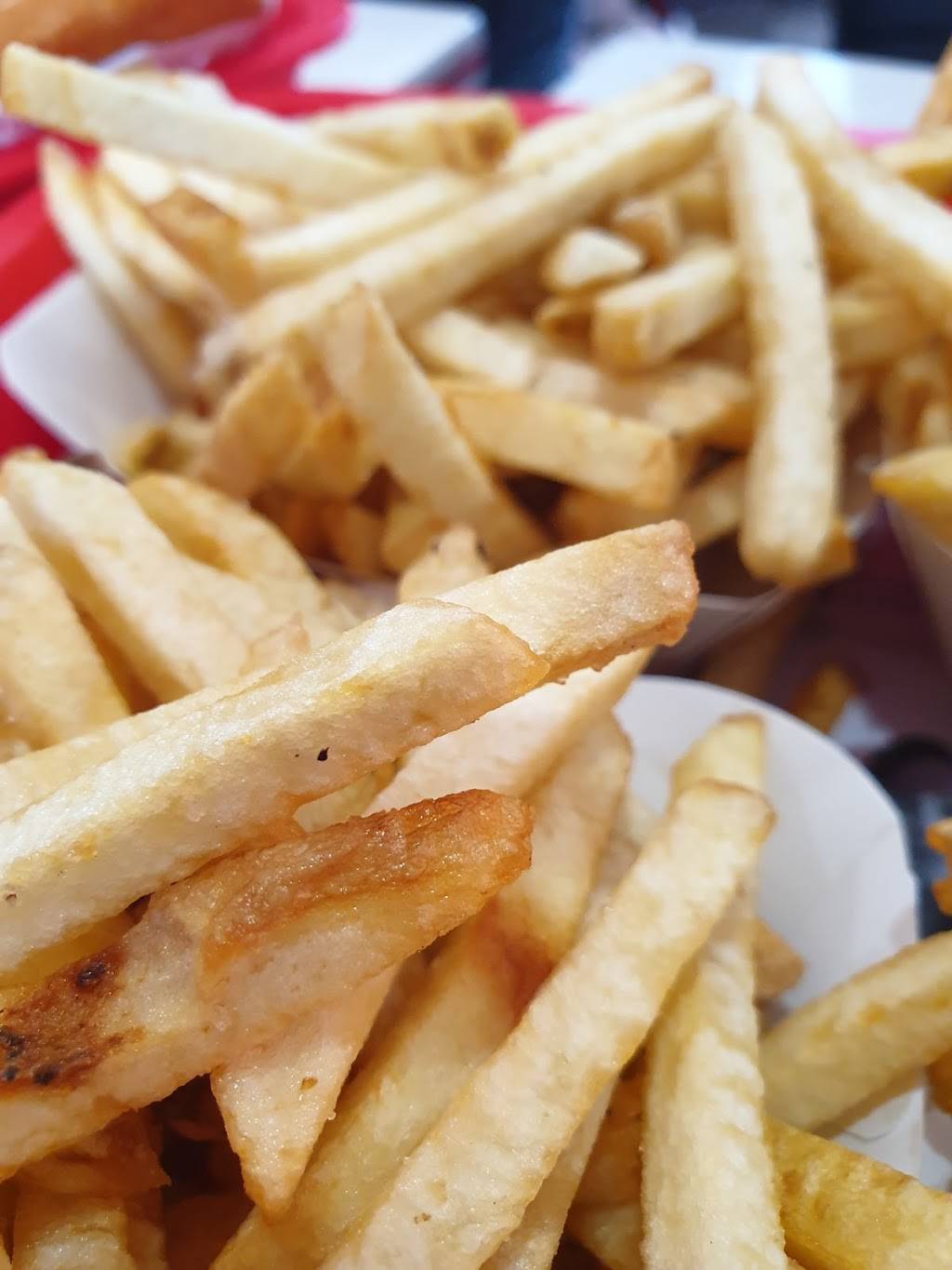 In-N-Out Burger | restaurant | 922 Gayley Ave, Los Angeles, CA 90024, USA | 8007861000 OR +1 800-786-1000