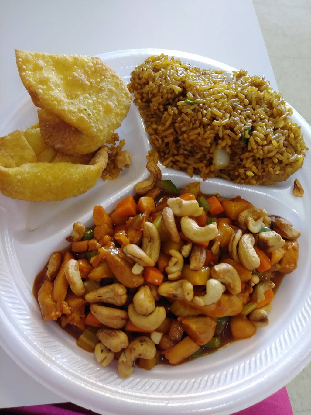 Chop Suey | restaurant | Festival Dr, Ferguson, MO 63135, USA | 3145216464 OR +1 314-521-6464