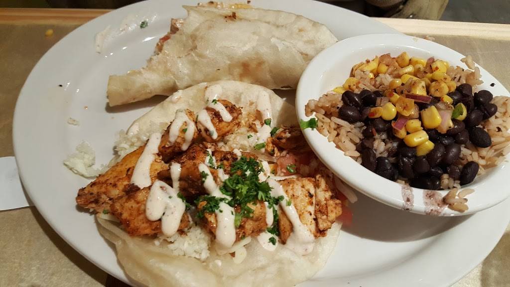 Cabo Fish Taco | restaurant | 11611 N Community House Rd, Charlotte, NC 28277, USA | 9803352869 OR +1 980-335-2869