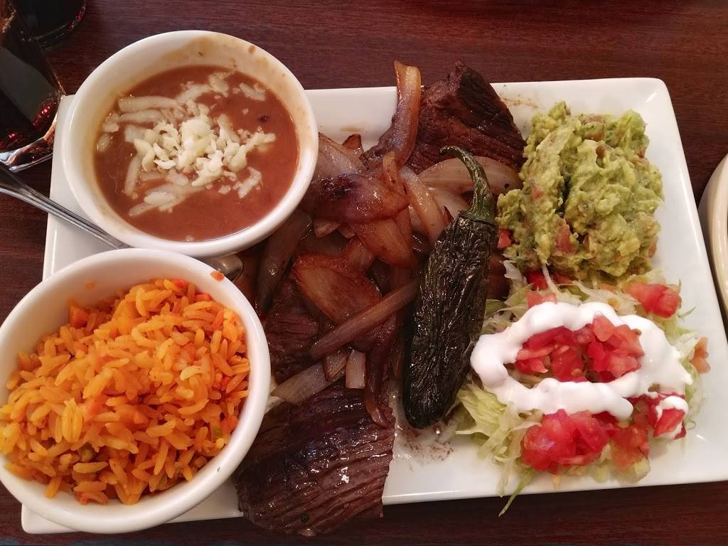Buenas Salsas Restaurant | restaurant | 9132 W 31st St, Brookfield, IL 60513, USA | 7088546030 OR +1 708-854-6030