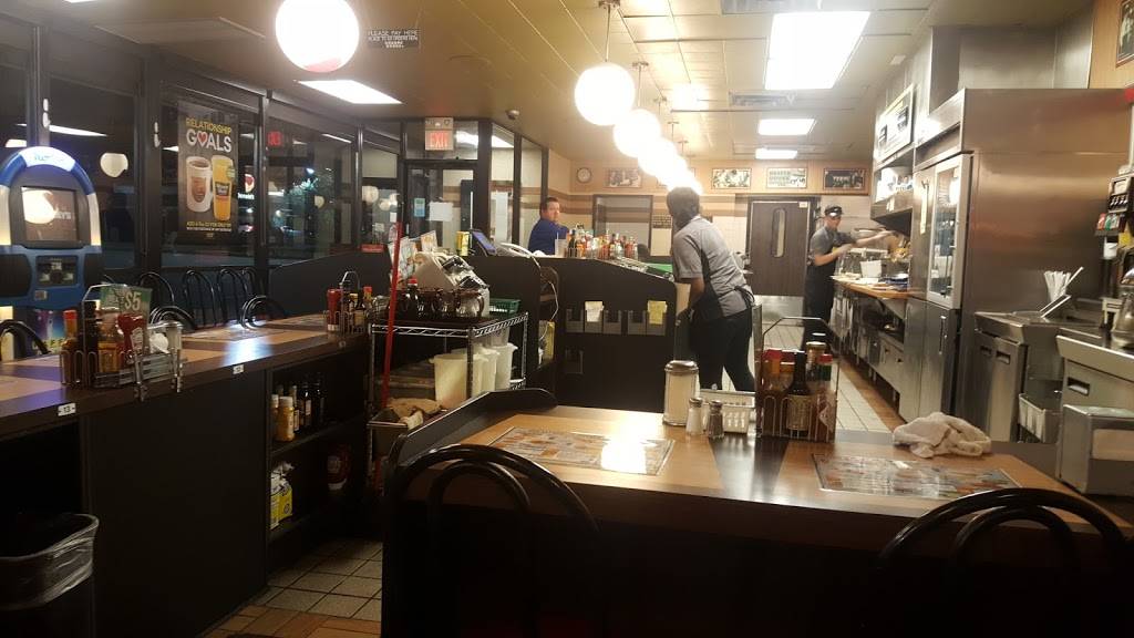 Waffle House | meal takeaway | 7022 S Mingo Rd, Tulsa, OK 74133, USA | 9182525176 OR +1 918-252-5176