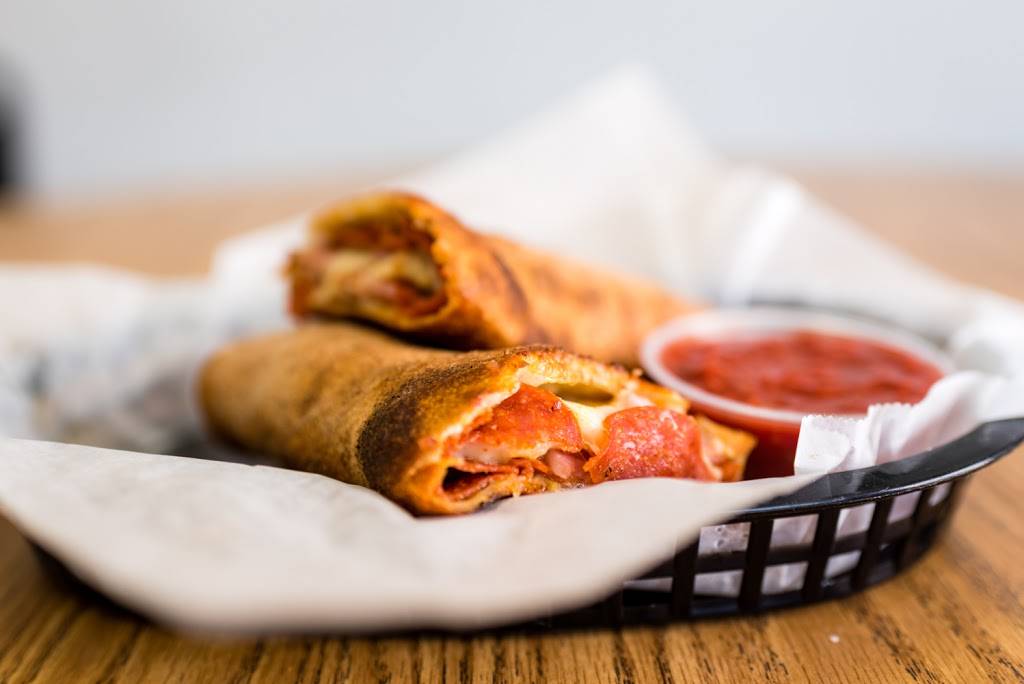 Pasquales Pizzeria | restaurant | 100 Bettis Rd, Dravosburg, PA 15034, USA | 4128966730 OR +1 412-896-6730