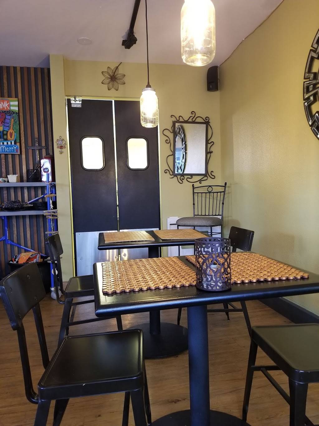 Sabrina’s West Street Kitchen | restaurant | 138 West St, Reno, NV 89501, USA | 7756839378 OR +1 775-683-9378